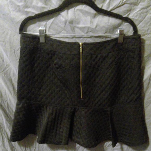 Worthington fitted skirt - Picture 2 of 2